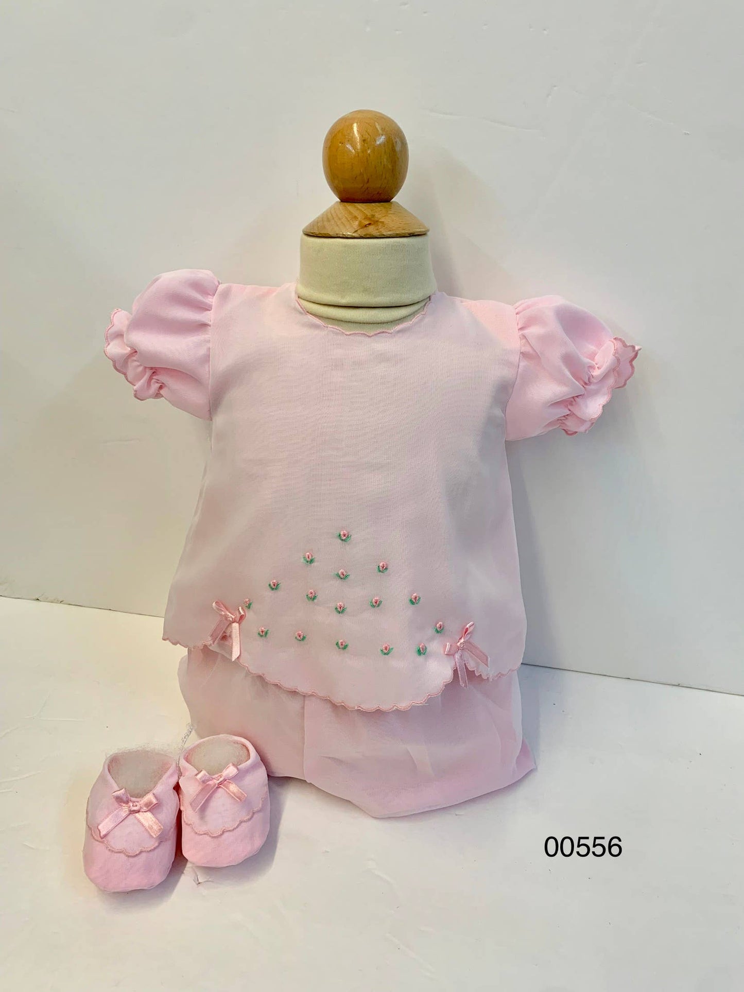00556 Delicate 3 pcs Pink Baby Set