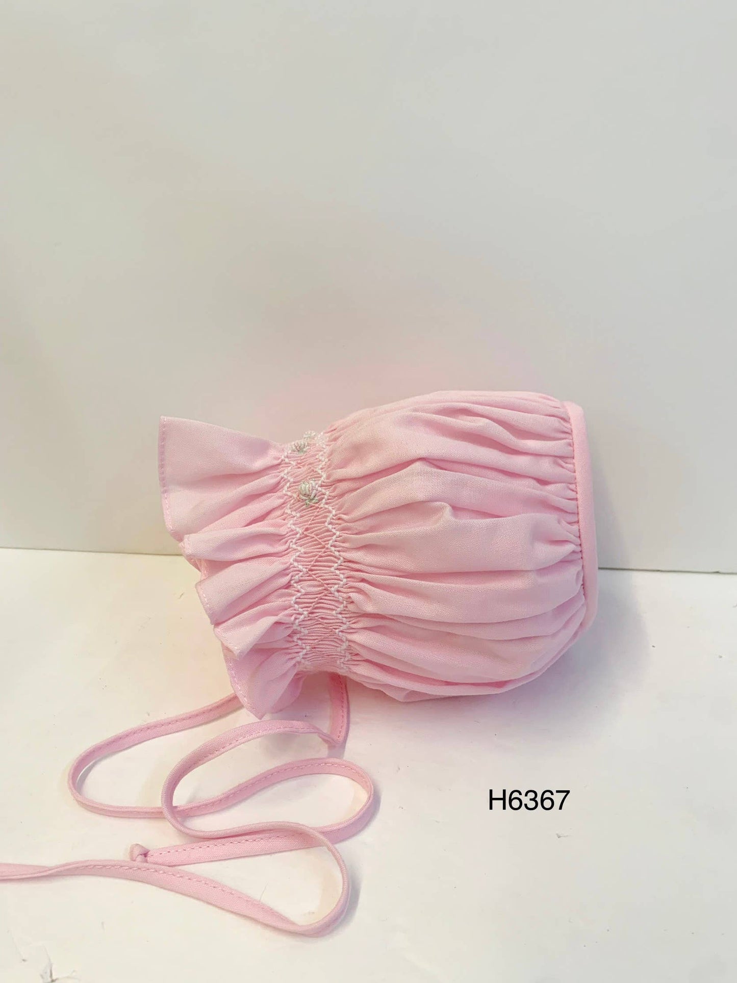 H6367 Smocked Baby Bonnet