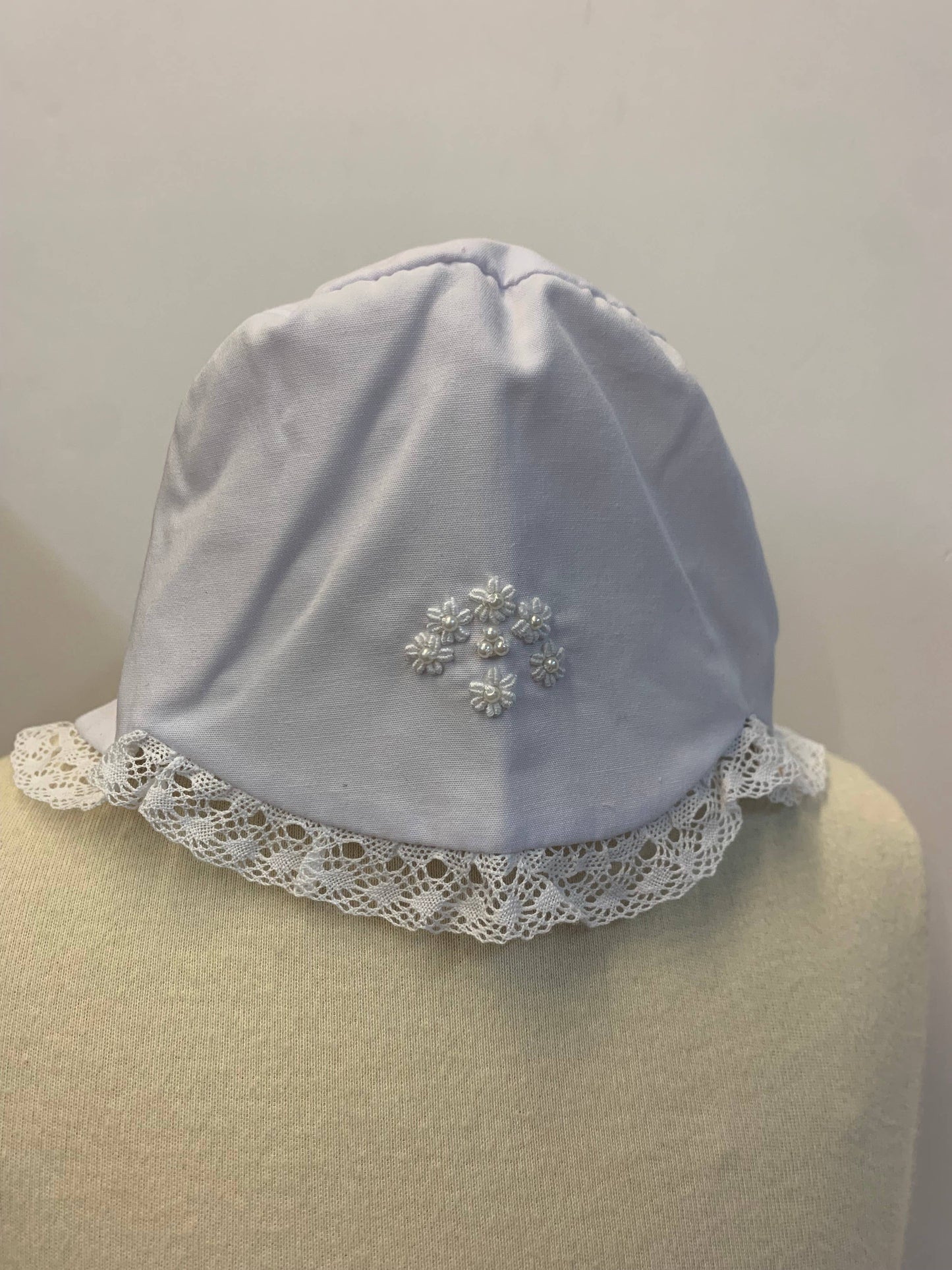 H2001 Delicate Baby Bonnet