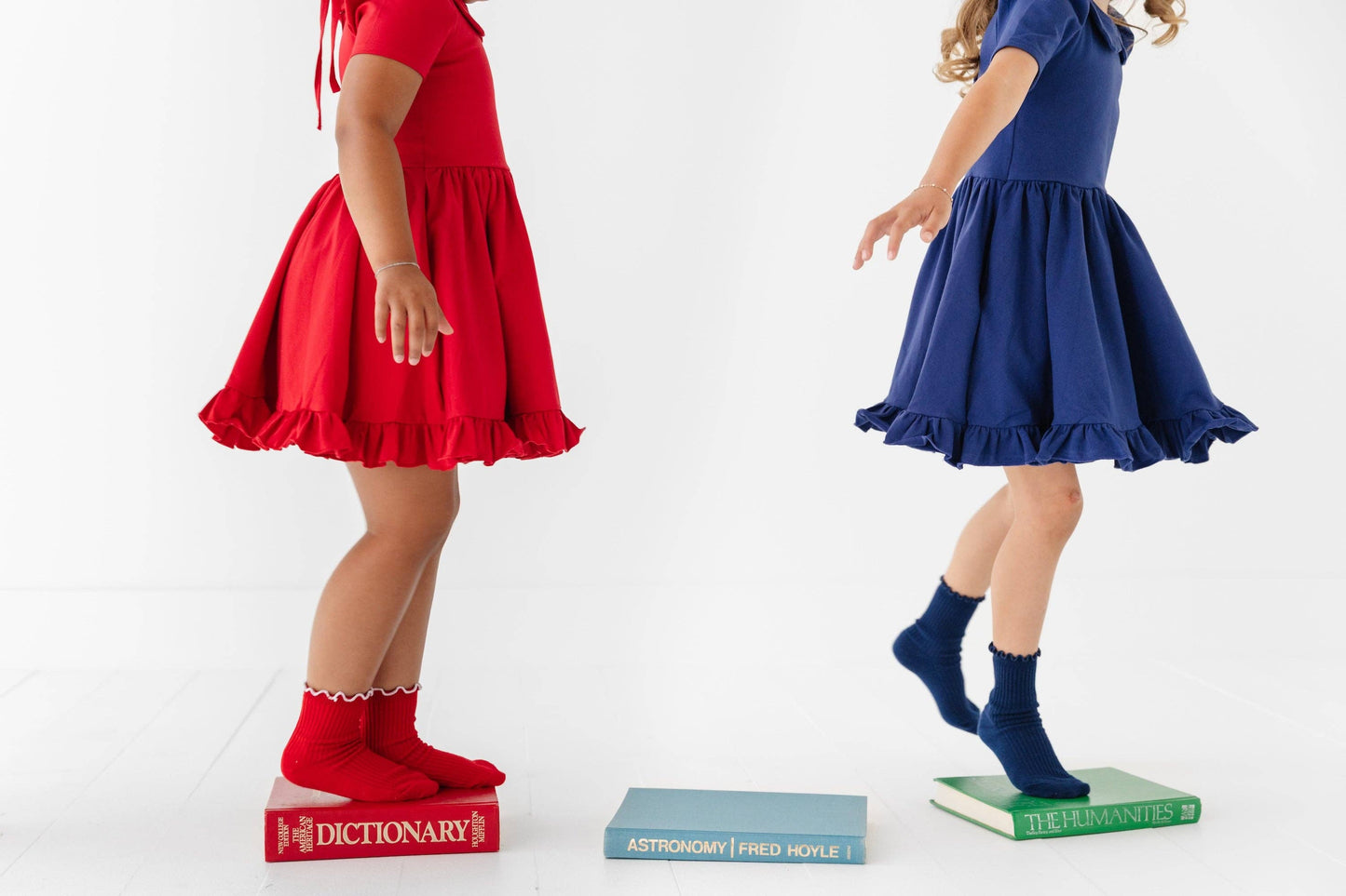 Little Stocking Co. - Ribbed Lettuce Trim Midi Socks - Red/White