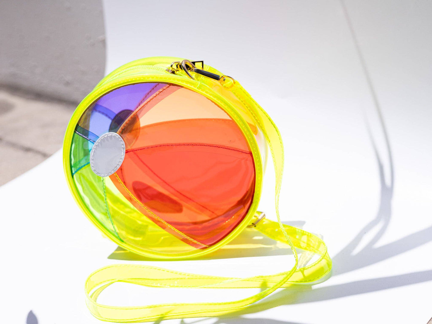Bewaltz - Jelly Beach Ball Handbag 🏖️