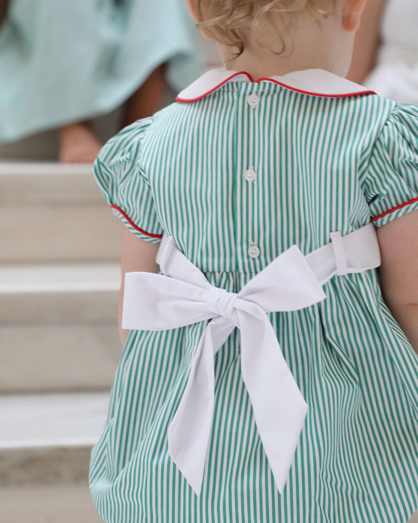 The Yellow Lamb - Kelly Christmas Bubble