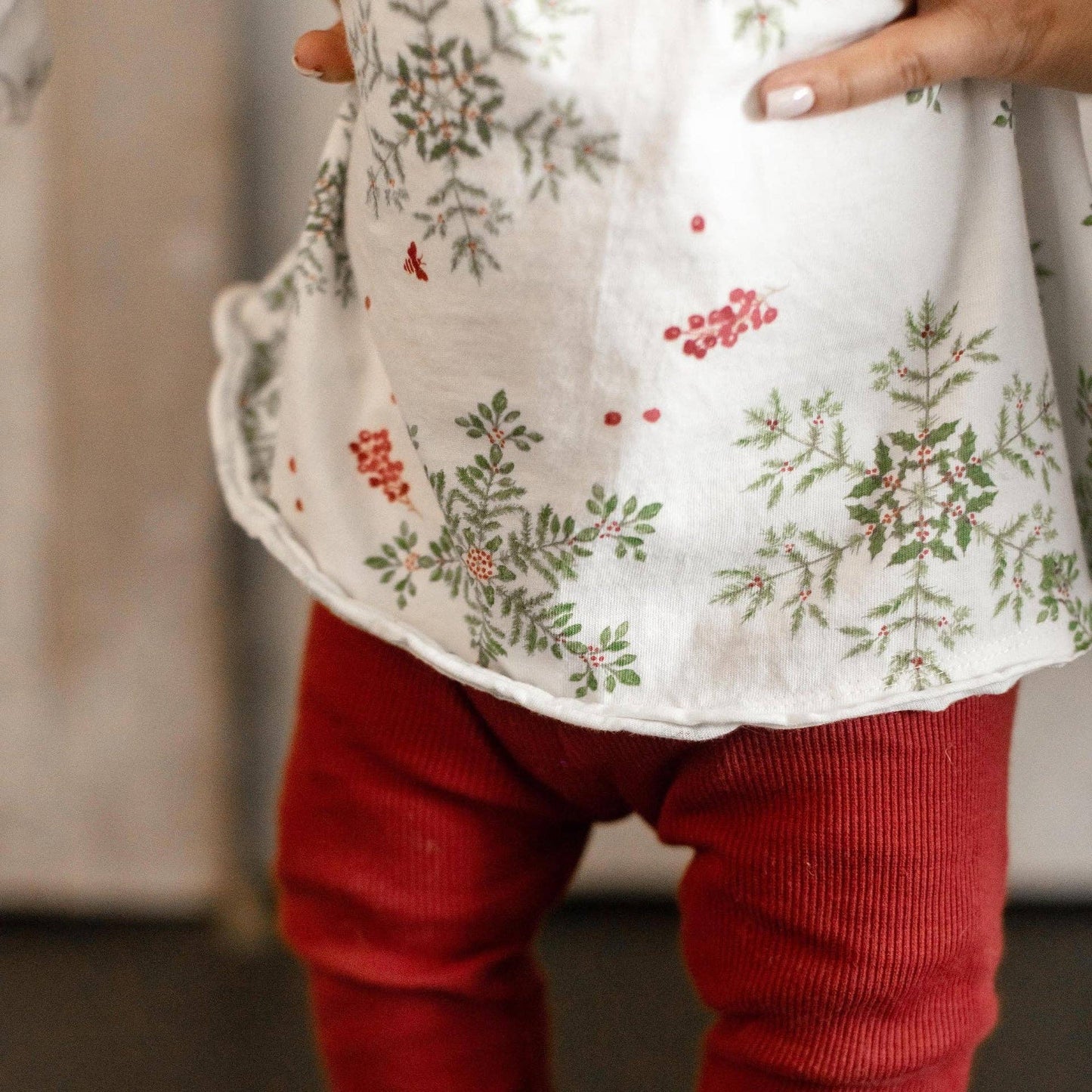 Burt's Bees Baby - Holiday Snowflakes Organic Tunic & Pants Set