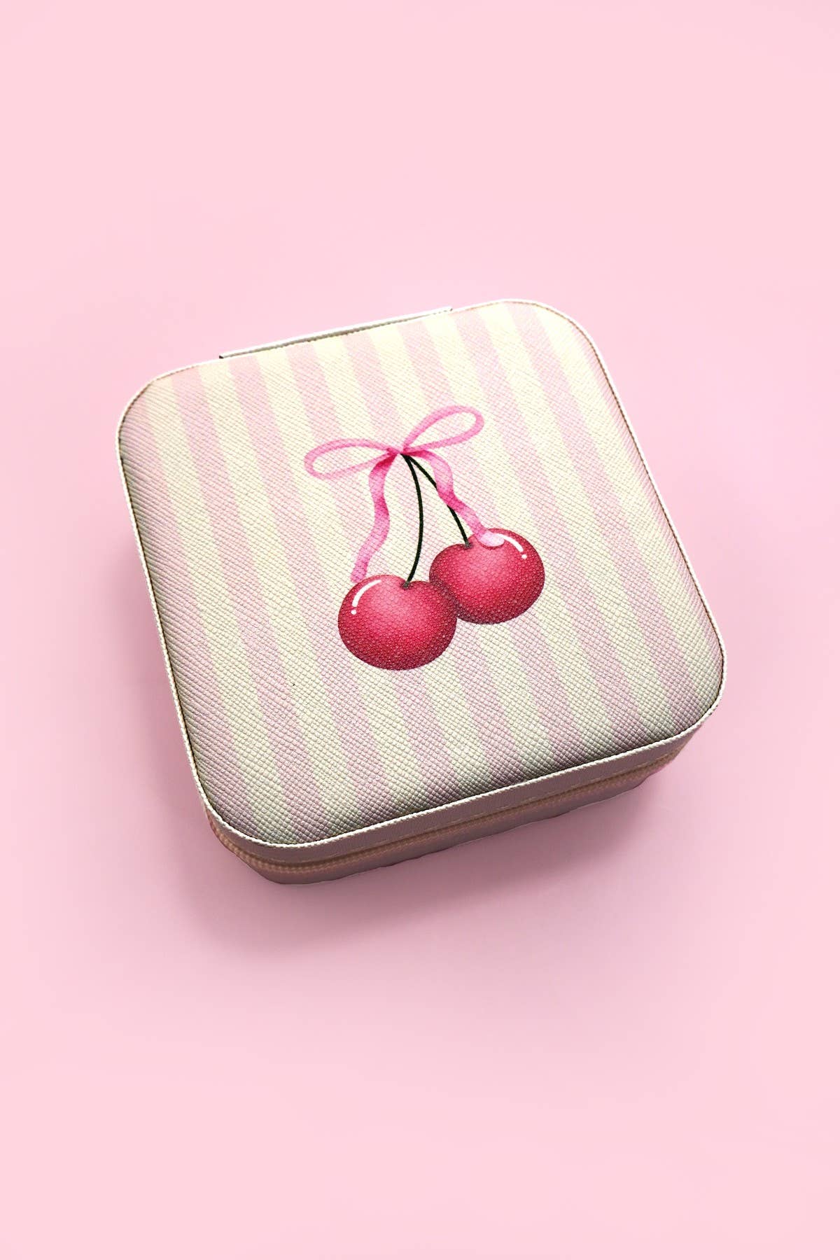 JOSSLYN by wall to wall - DESIGNED JEWELRY ORGANIZER TRAVEL BOX CASE | 40P566