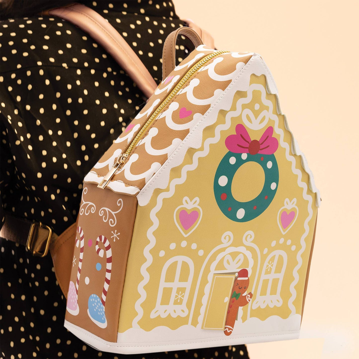 Bewaltz - GLOW-IN-THE-DARK Gingerbread House Backpack 🏠