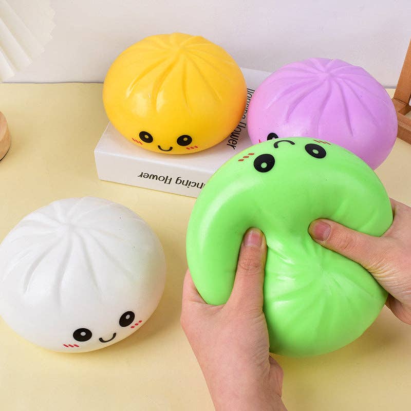 Auraquise - Large Jumbo Mystery Squishy Dumpling Realistic Steamed Bun Stress Relief Squeeze Toy