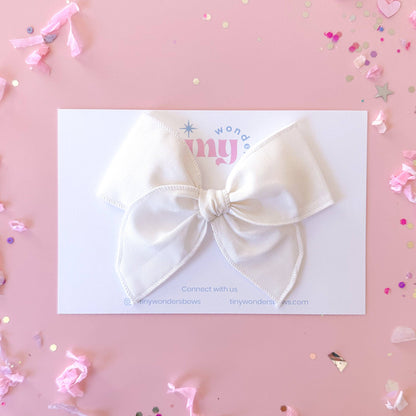 Tiny Wonders Bows - White