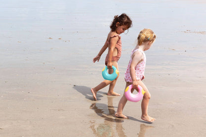 Quut Toys - Quut Cana Small - Playful Watering Can. Beach and Sand Toy.