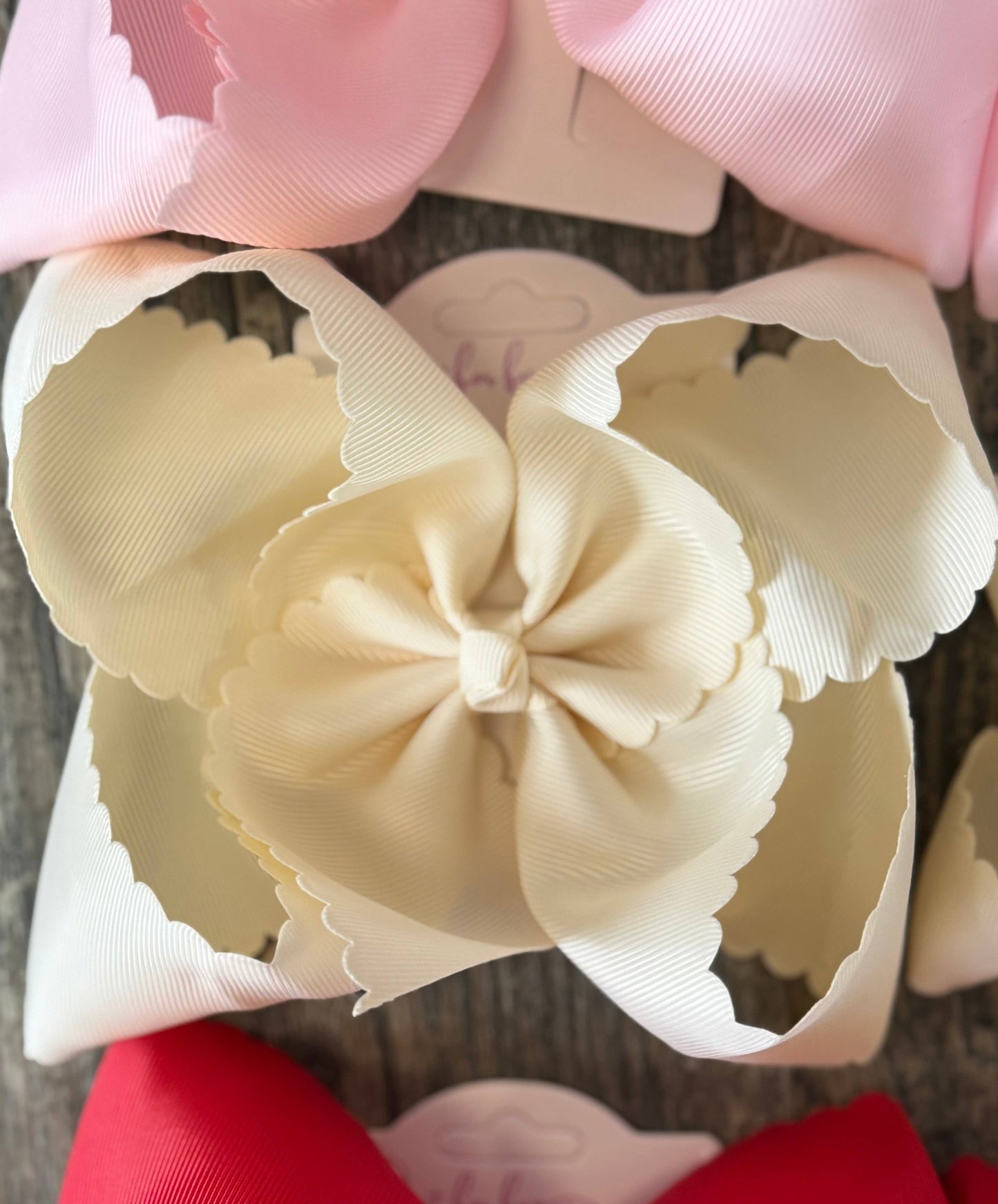 Just For Fun Threads - Scallop Edge Hair Bows