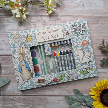 Robert Frederick Ltd - Peter Rabbit Children's 42 Piece Art Set - For Ages 3 to 8 Years - Includes Paints and Crayons