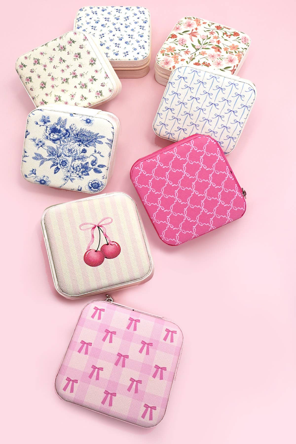 JOSSLYN by wall to wall - DESIGNED JEWELRY ORGANIZER TRAVEL BOX CASE | 40P566-CHRISTMA