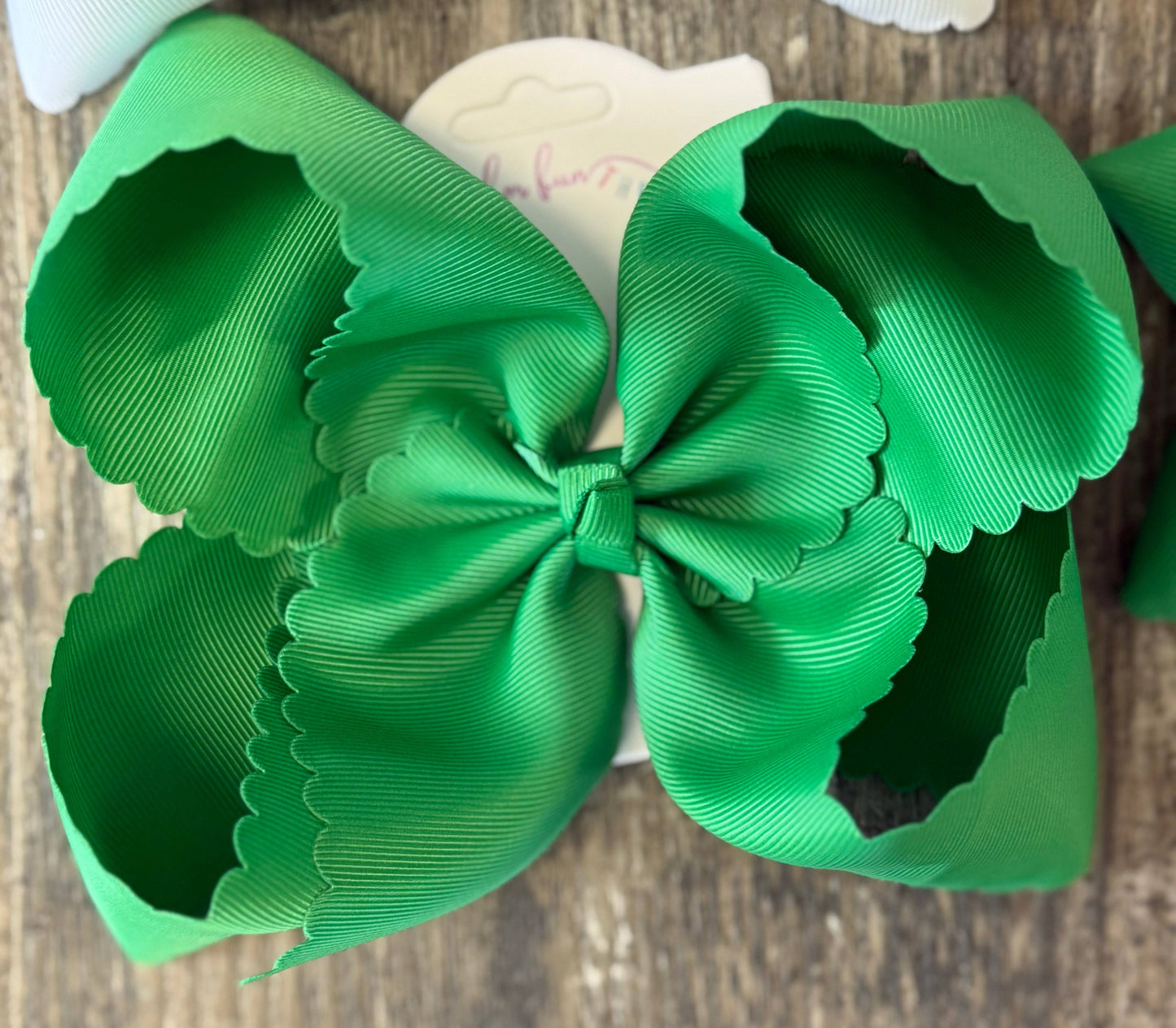 Just For Fun Threads - Scallop Edge Hair Bows