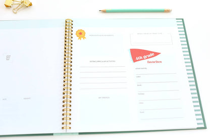 Paper Peony Press - The School Years Memory Book: A Timeless School Memory Book