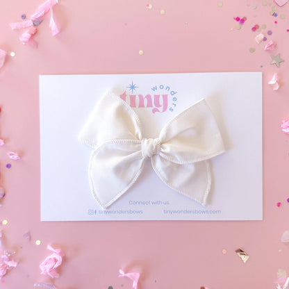 Tiny Wonders Bows - White